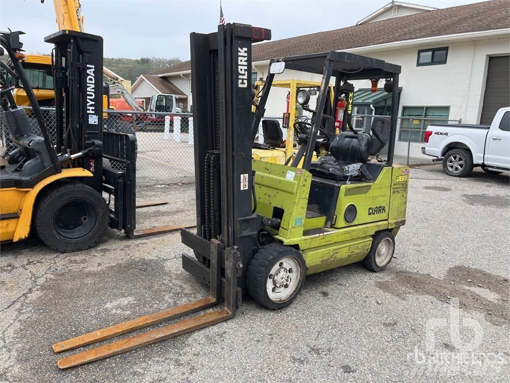 Clark GCX30E Diesel heftrucks