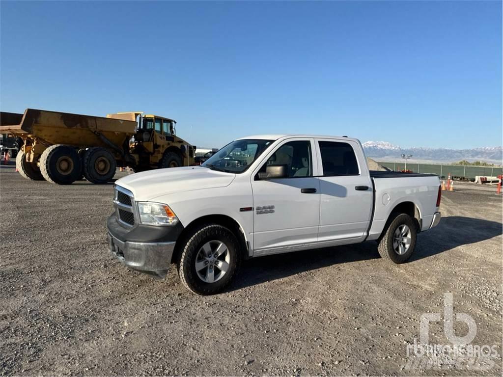 Dodge 1500 Bestelwagens met open laadbak
