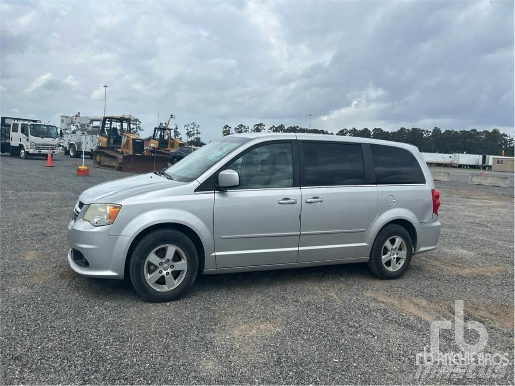 Dodge CARAVAN Gesloten bedrijfswagens