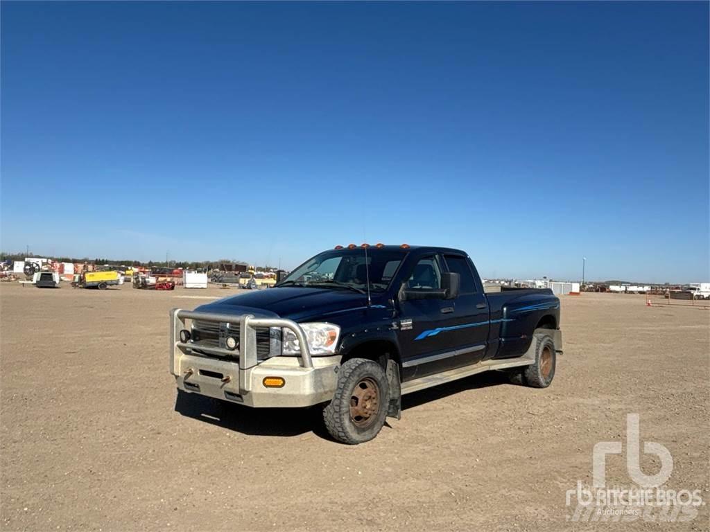 Dodge RAM 3500 Bestelwagens met open laadbak