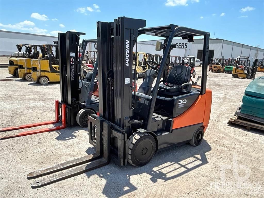 Doosan GC30E-5 Diesel heftrucks