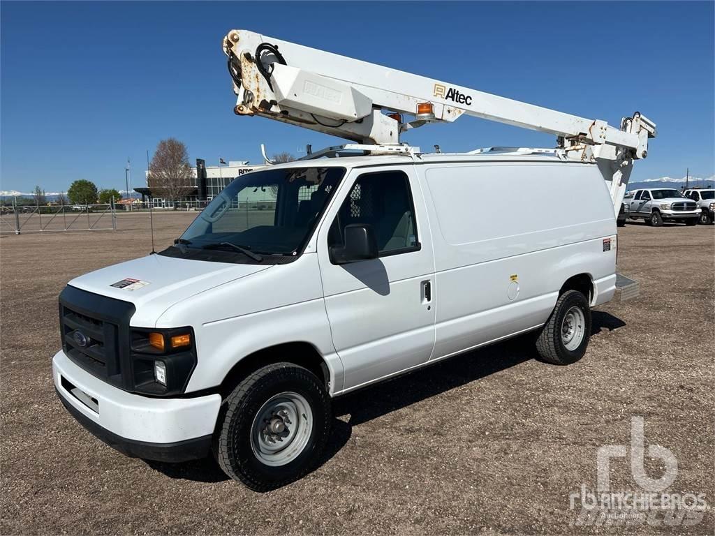 Ford E350 Aanhanger hoogwerkers