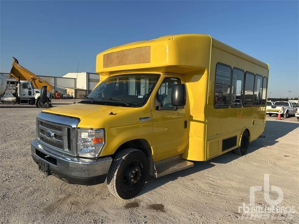 Ford E450 Intercitybussen