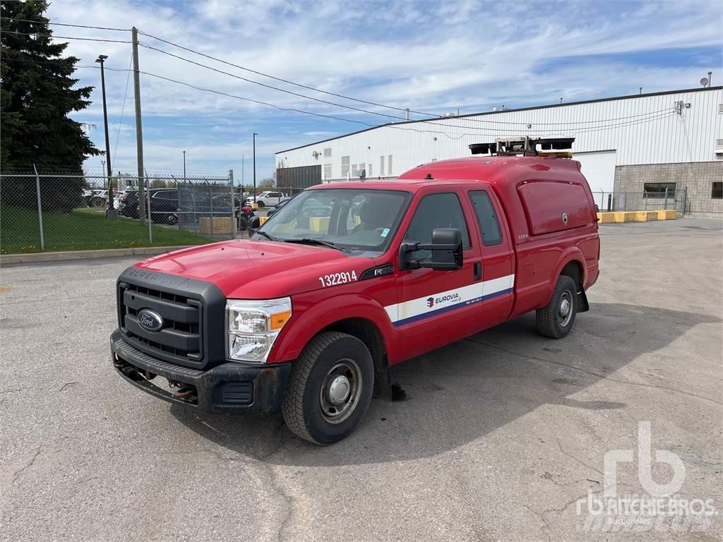 Ford F-250 Bestelwagens met open laadbak