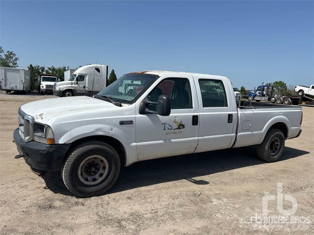 Ford F-250 Bestelwagens met open laadbak