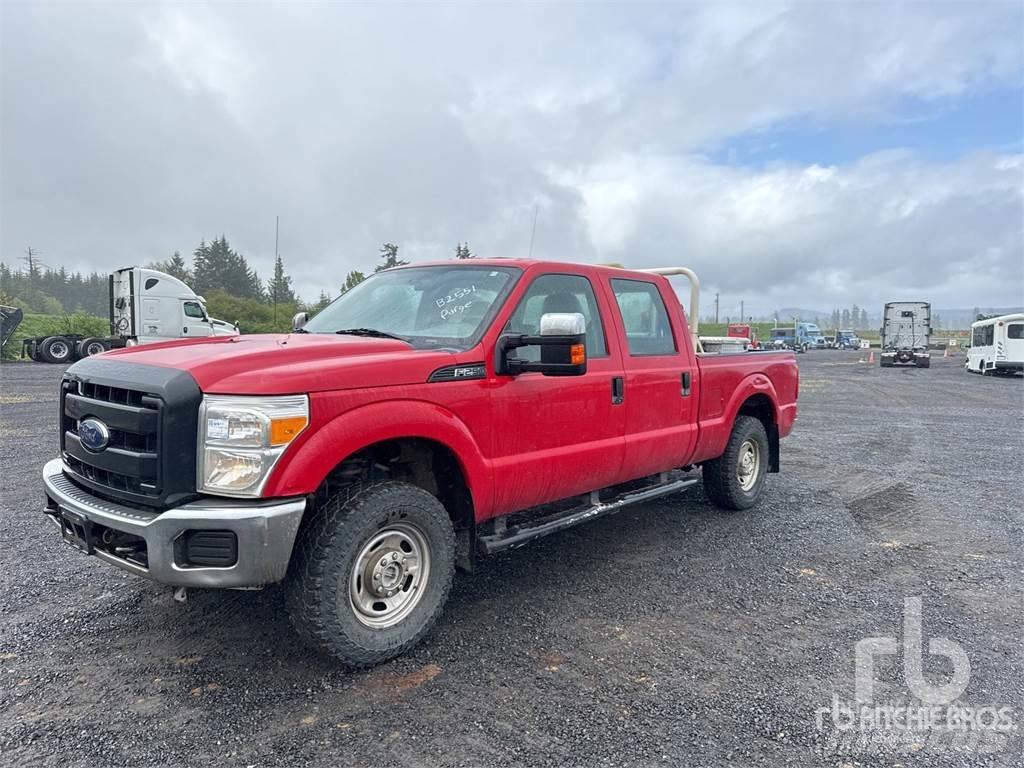 Ford F-250 Bestelwagens met open laadbak