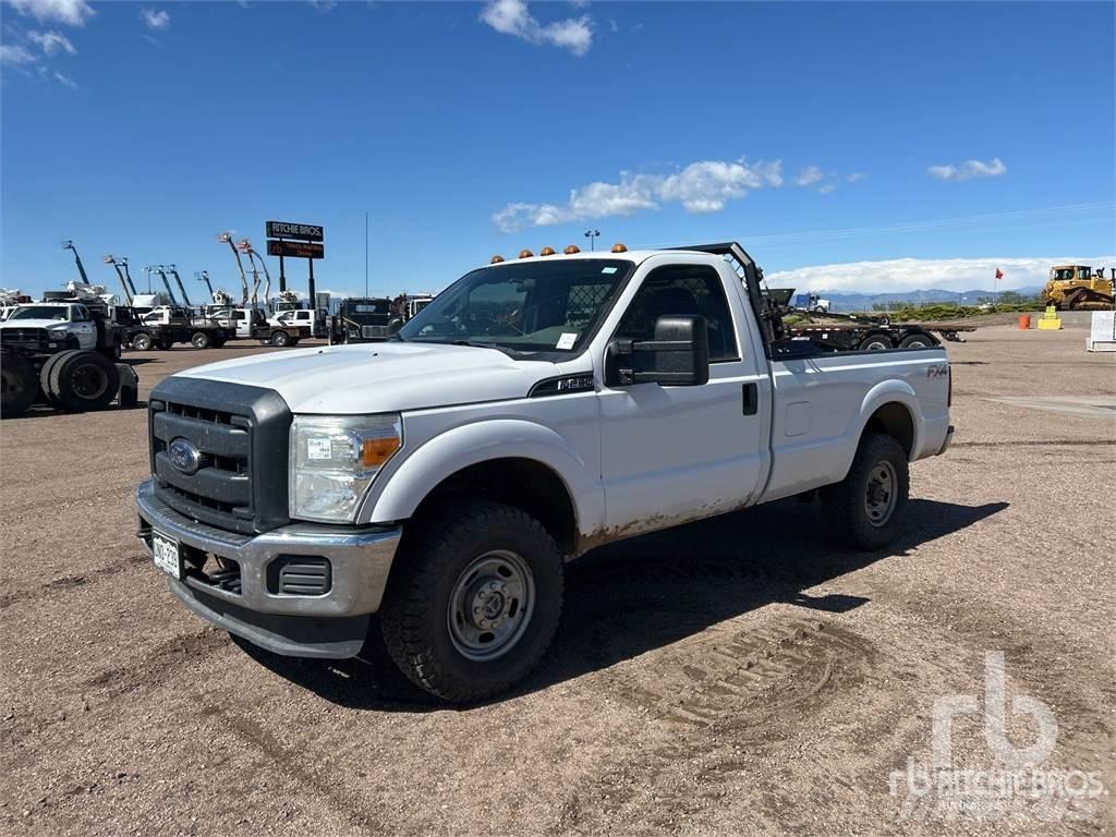 Ford F-250 Bestelwagens met open laadbak