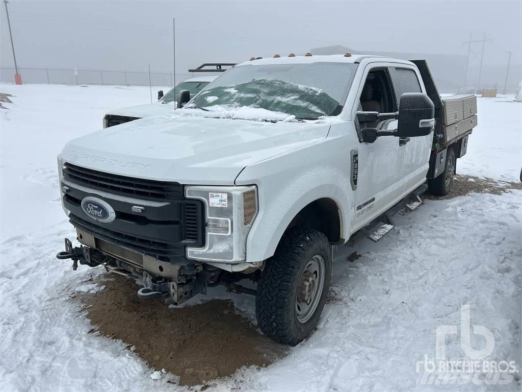 Ford F-350 Platte bakwagens