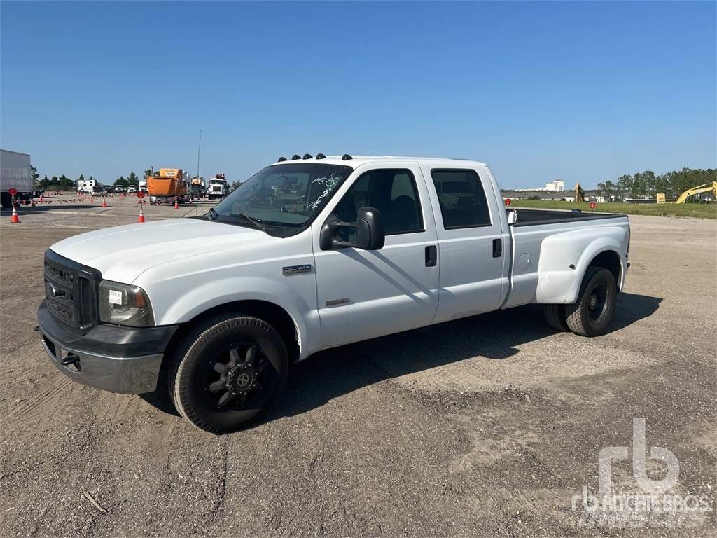 Ford F-350 Bestelwagens met open laadbak