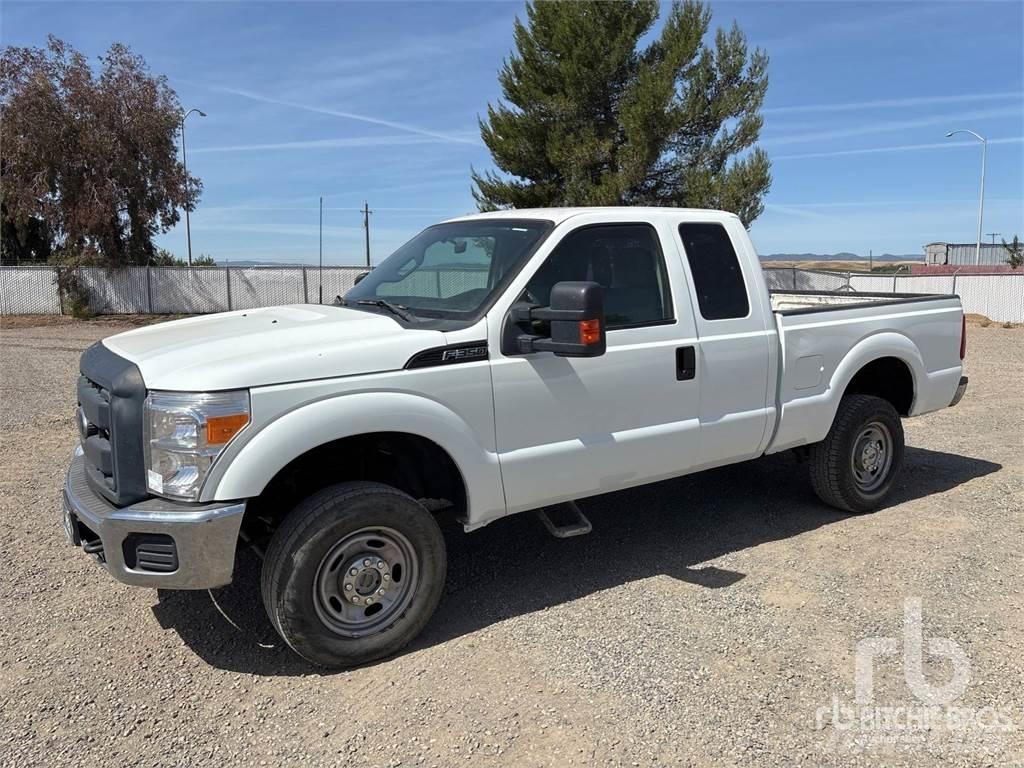 Ford F-350 Bestelwagens met open laadbak