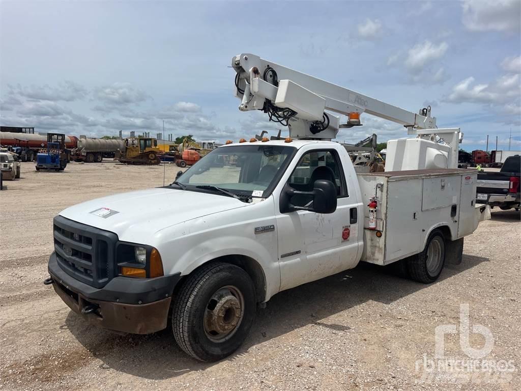 Ford F-350 Aanhanger hoogwerkers