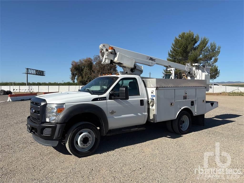 Ford F-450 Aanhanger hoogwerkers