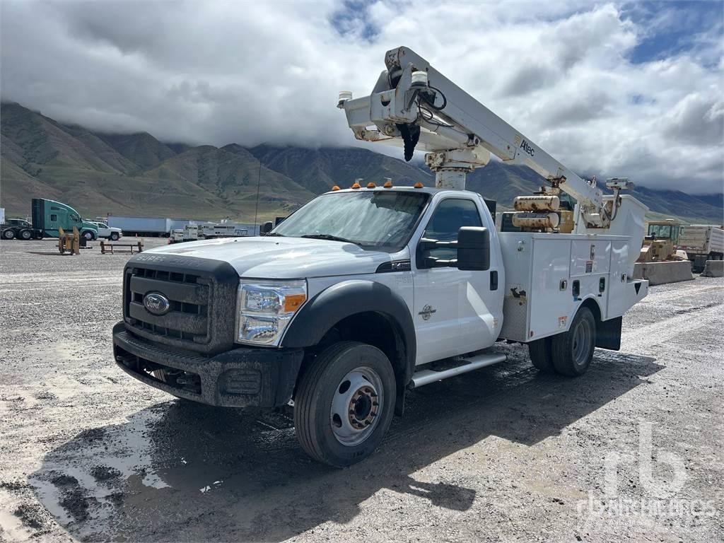 Ford F-450 Aanhanger hoogwerkers