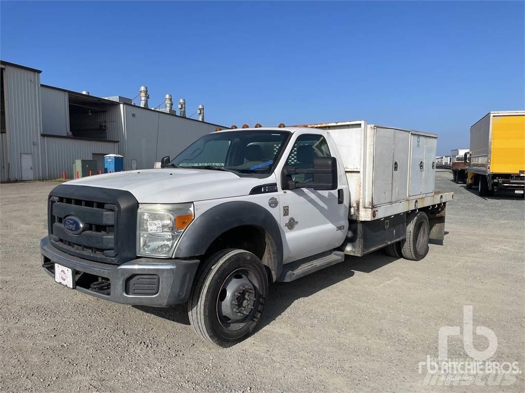Ford F-550 Platte bakwagens