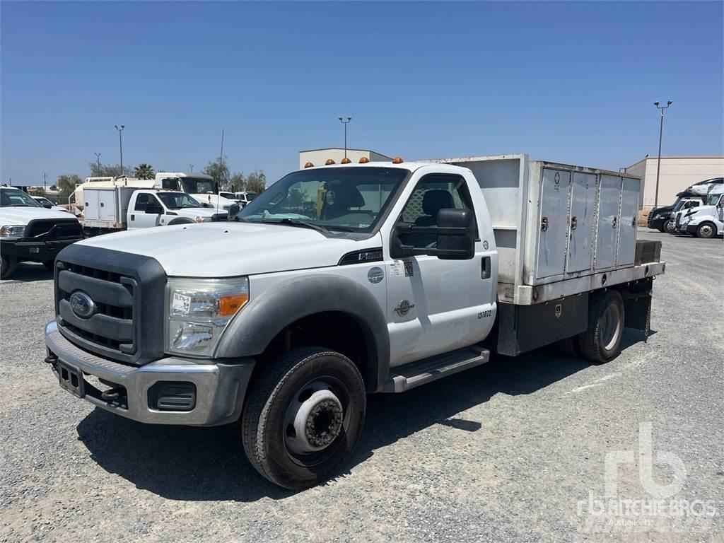 Ford F-550 Platte bakwagens