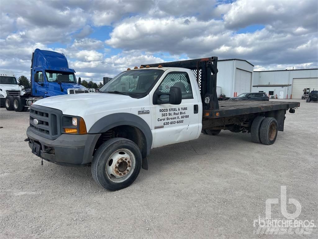 Ford F-550 Platte bakwagens