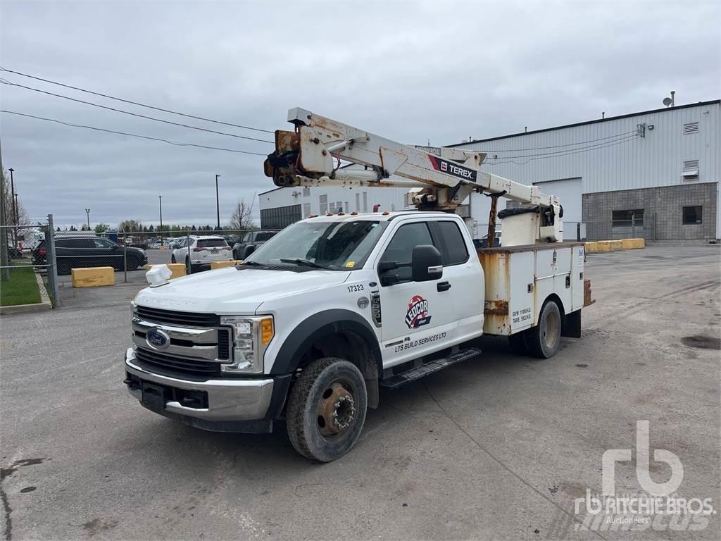 Ford F-550 Aanhanger hoogwerkers