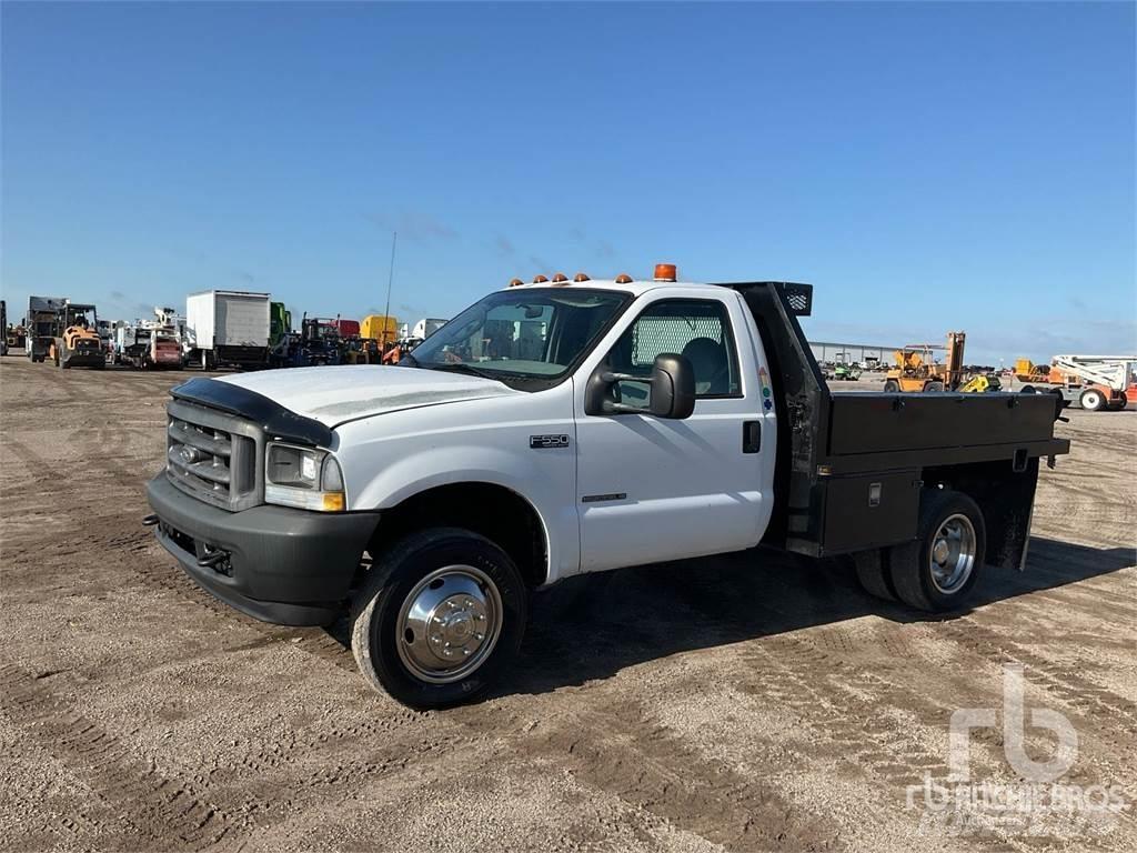 Ford F-550 Platte bakwagens