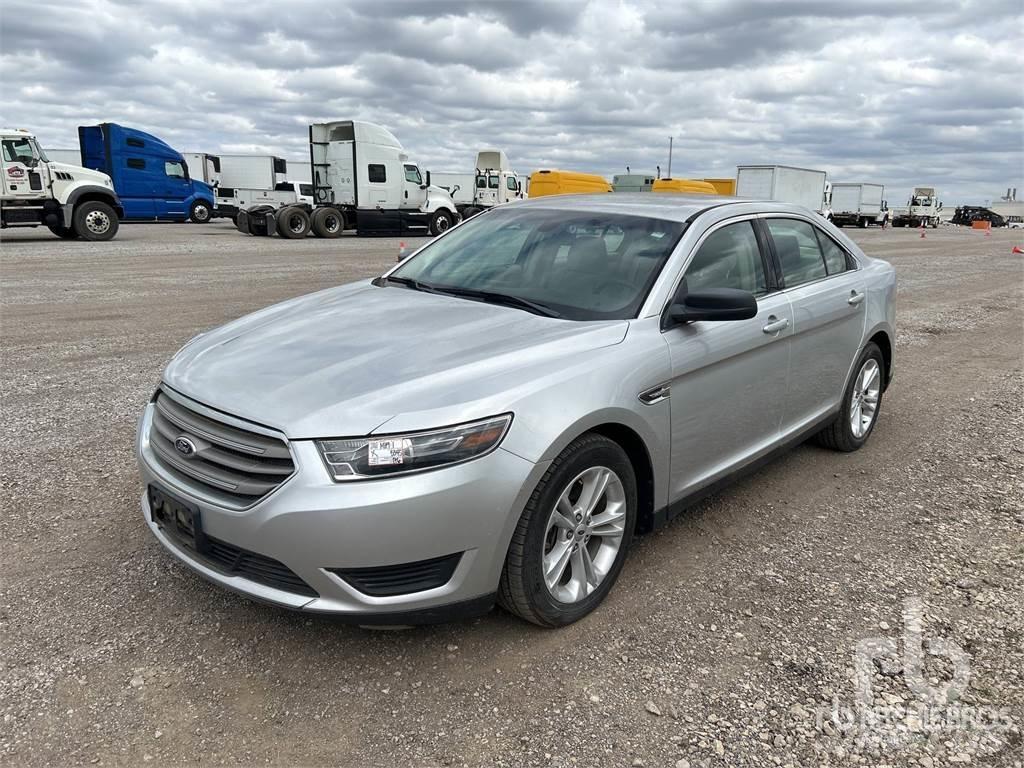 Ford TAURUS Auto's