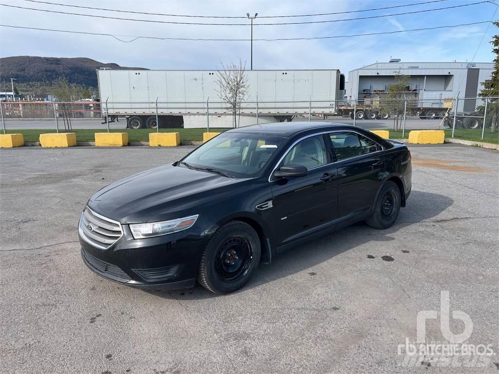 Ford TAURUS Auto's