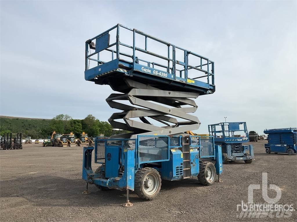 Genie GS4390 Schaarhoogwerkers
