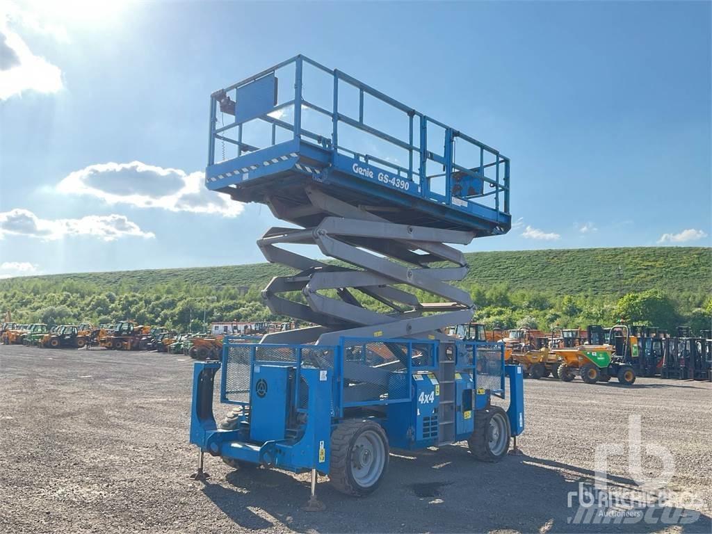 Genie GS4390 Schaarhoogwerkers