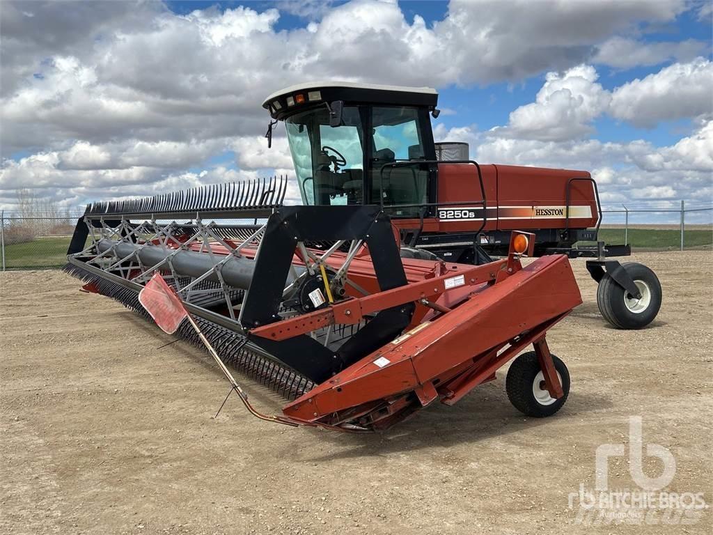Hesston 8250S Zwadmaaiers
