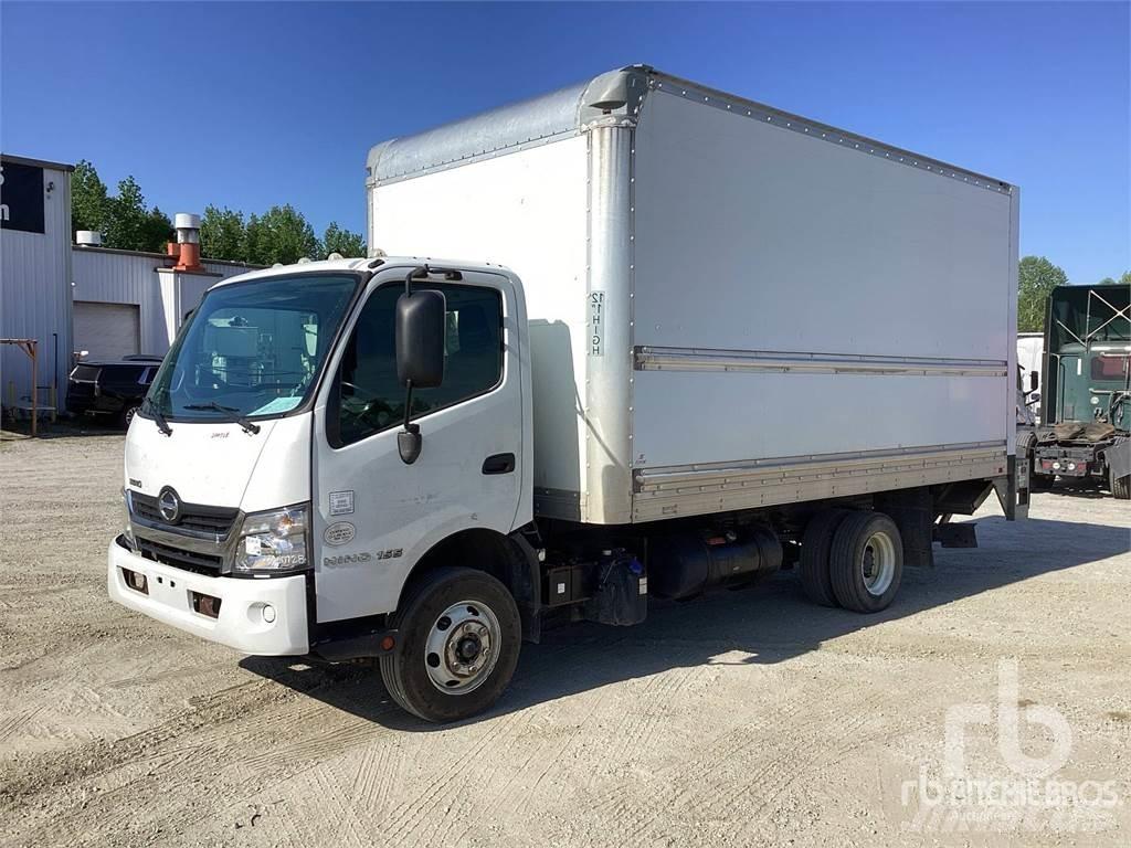 Hino 155 Gesloten bedrijfswagens
