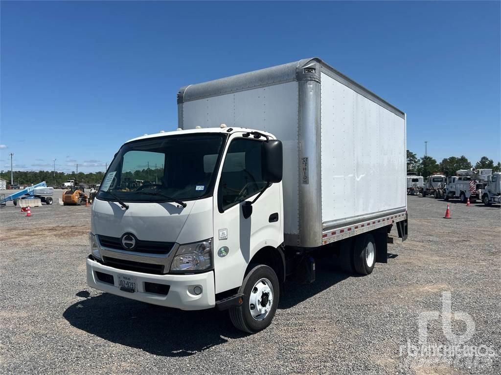 Hino 155 Gesloten bedrijfswagens