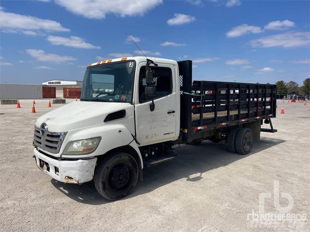 Hino 165 Platte bakwagens