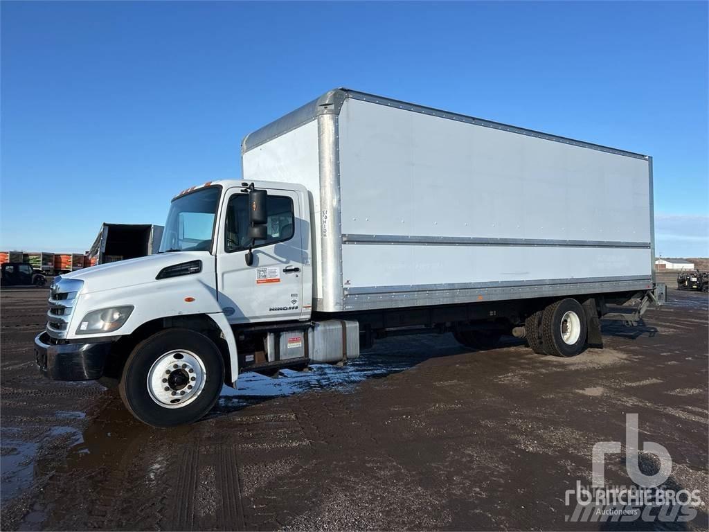 Hino 268 Gesloten bedrijfswagens