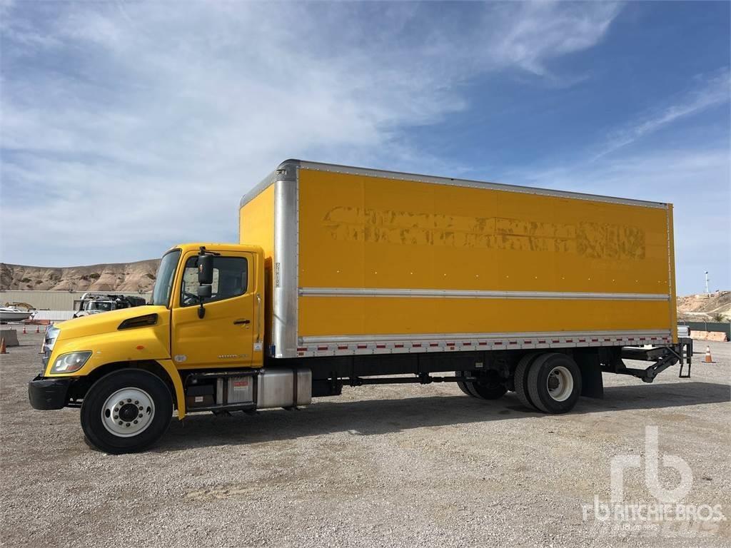 Hino 268 Gesloten bedrijfswagens