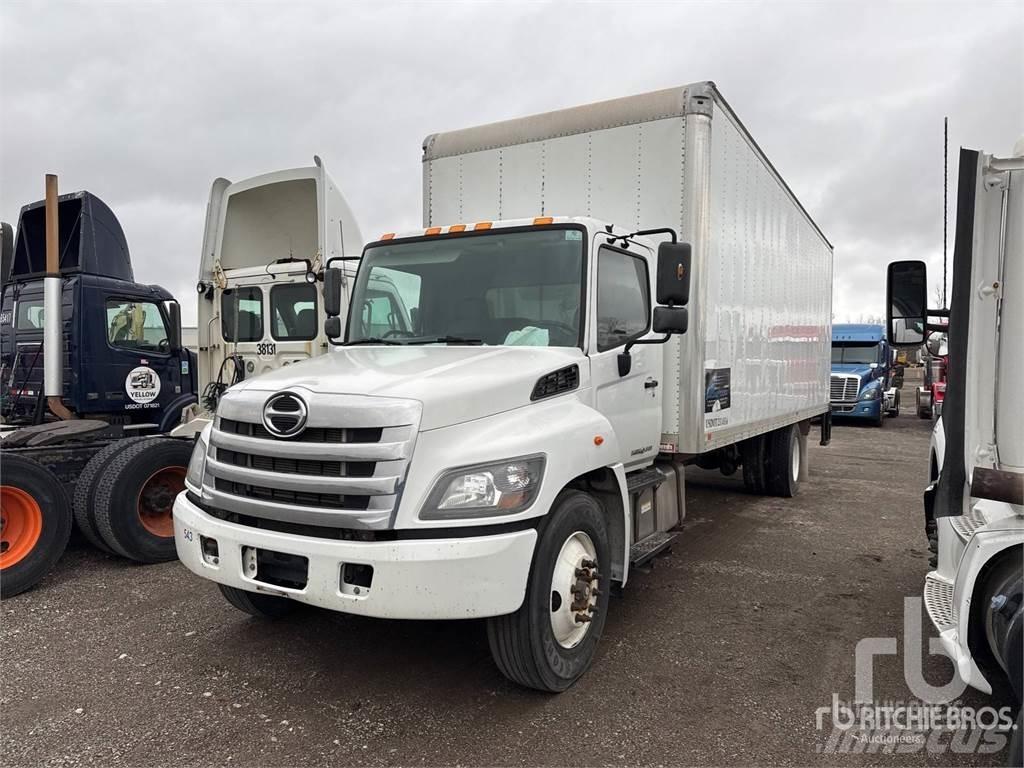 Hino 268 Gesloten bedrijfswagens