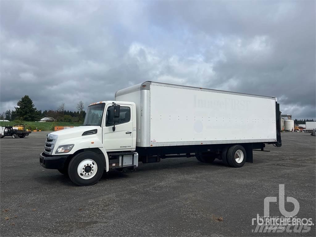Hino 268 Gesloten bedrijfswagens