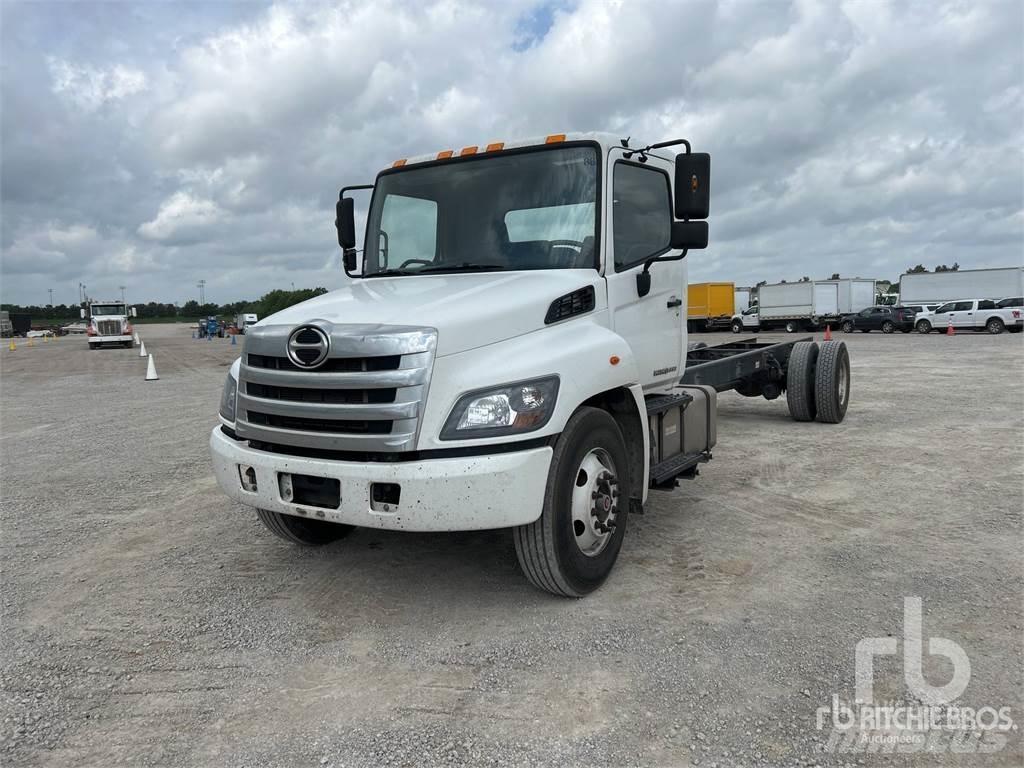 Hino 268 Chassis met cabine