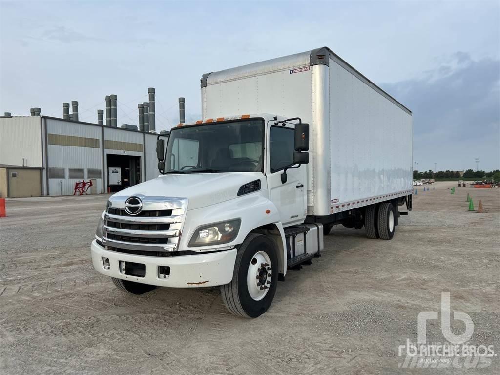 Hino 268 Gesloten bedrijfswagens