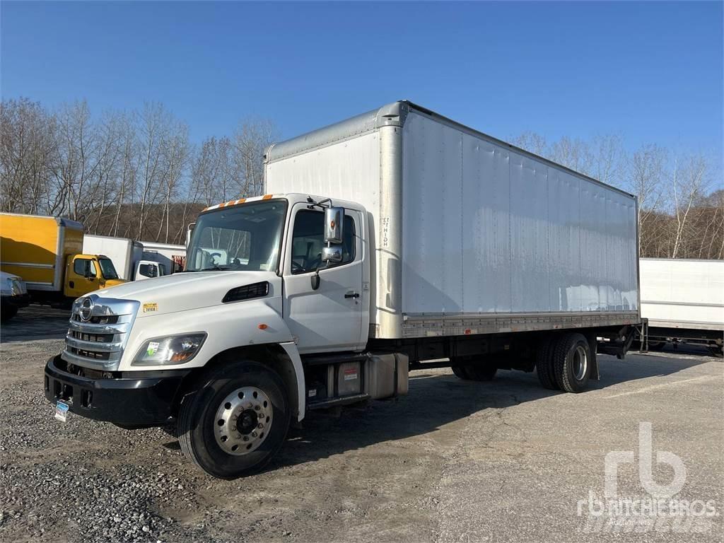 Hino 268 Gesloten bedrijfswagens