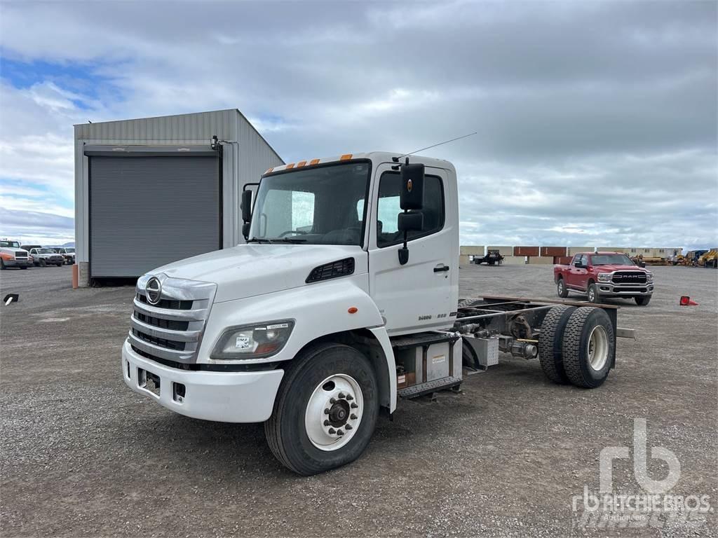 Hino 268 Chassis met cabine