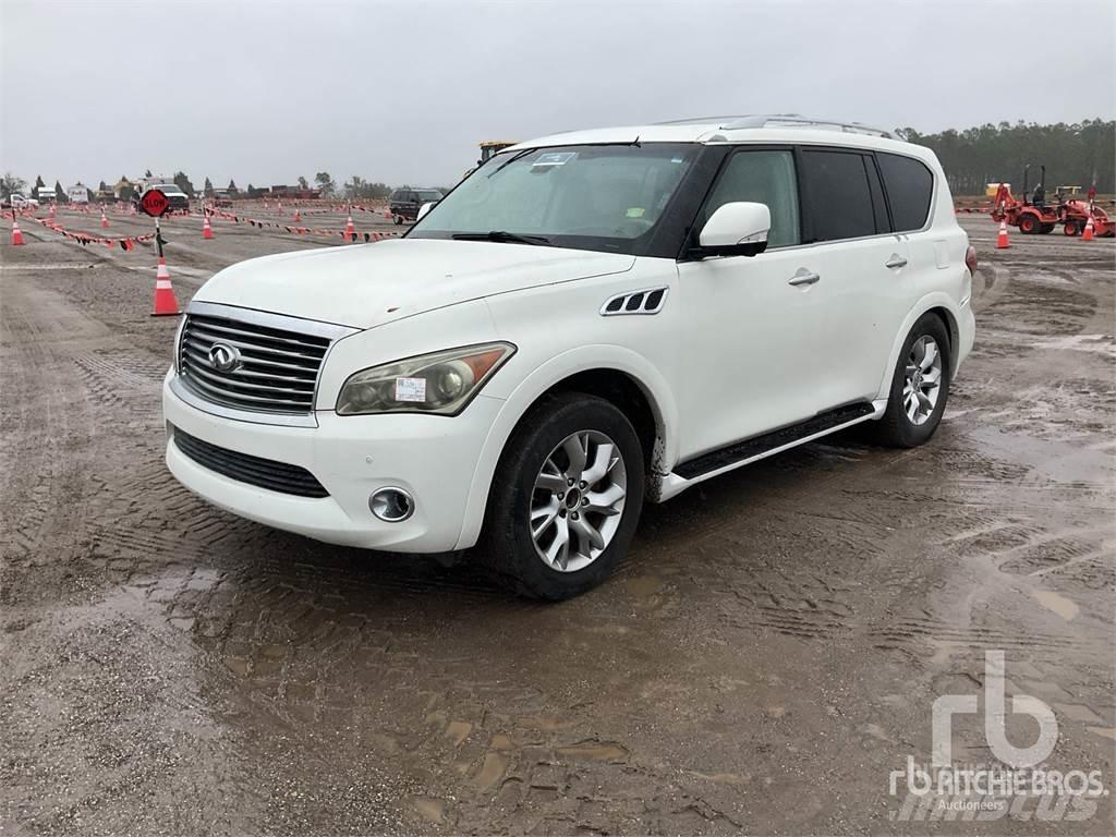 Infiniti QX56 Bestelwagens met open laadbak