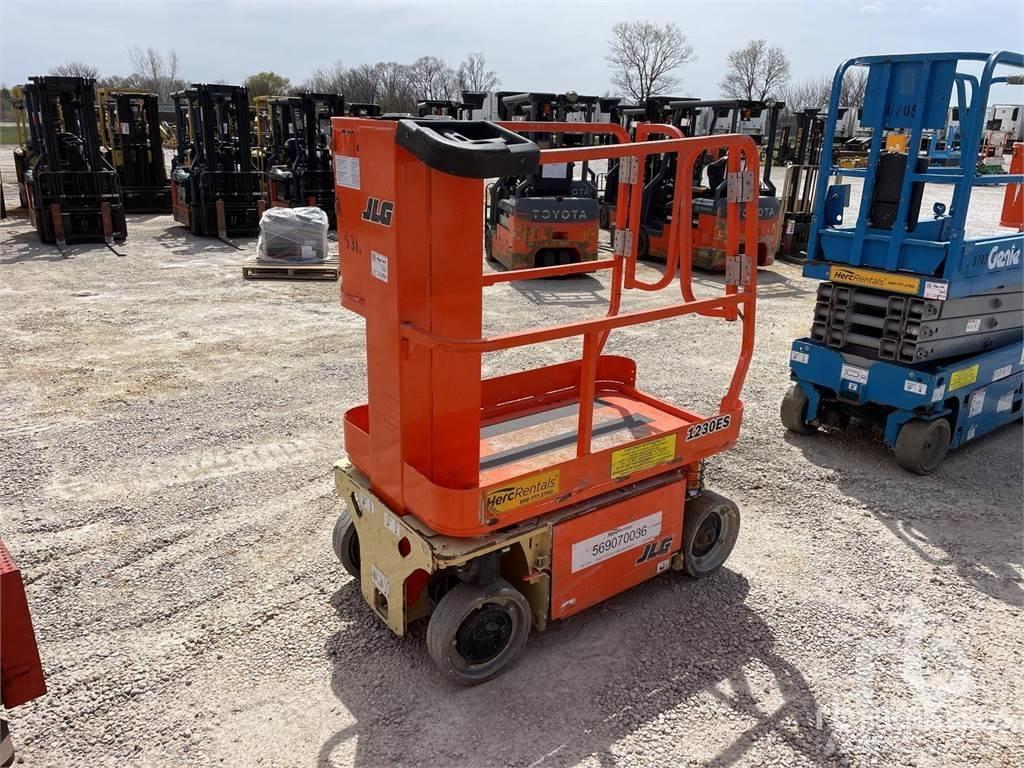 JLG 1230ES Knikarmhoogwerkers