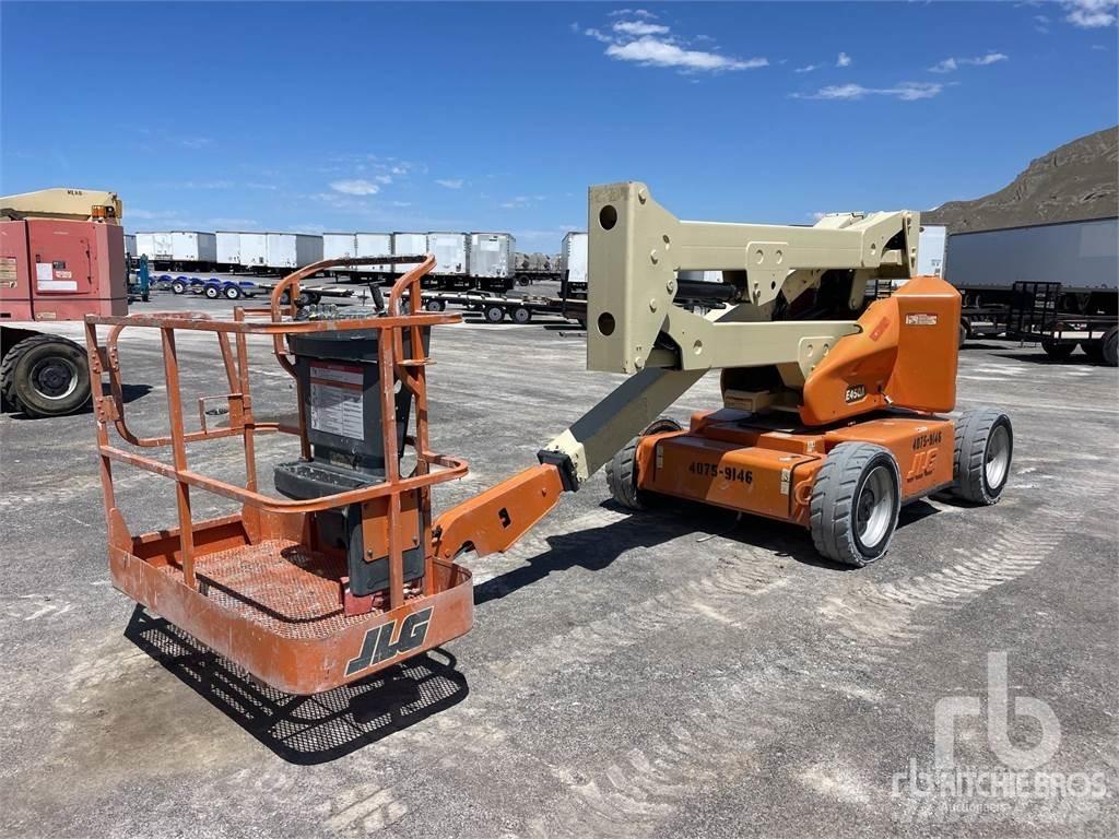 JLG E450A Knikarmhoogwerkers