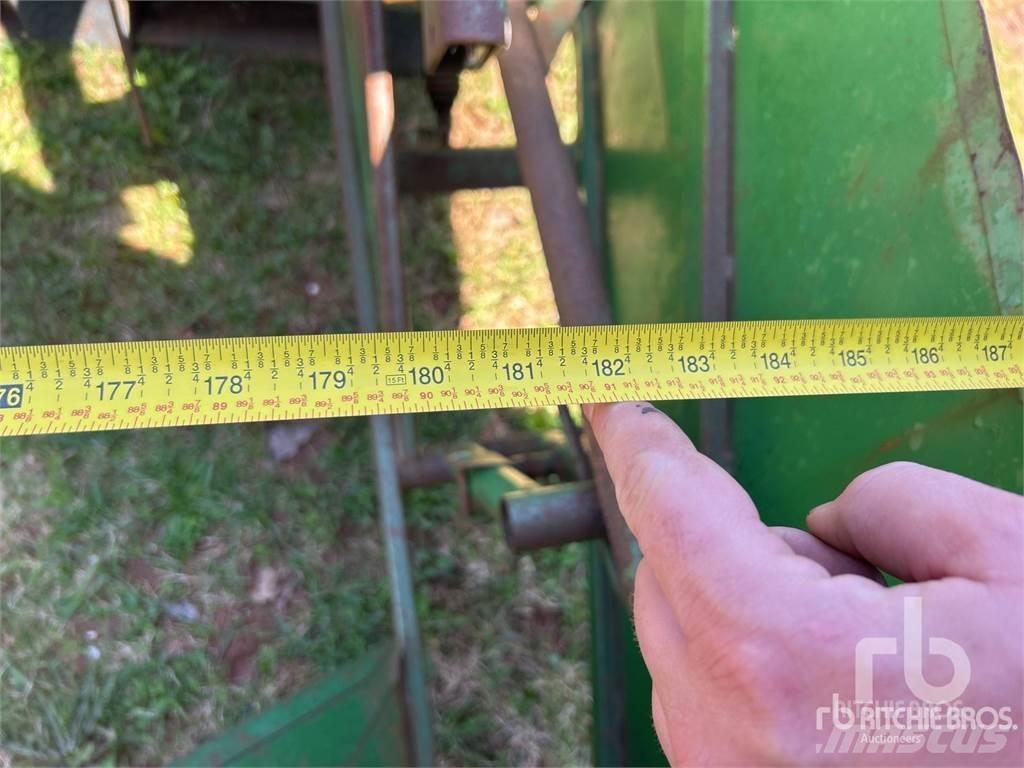 John Deere 215 Maaidorser aanbouwdelen