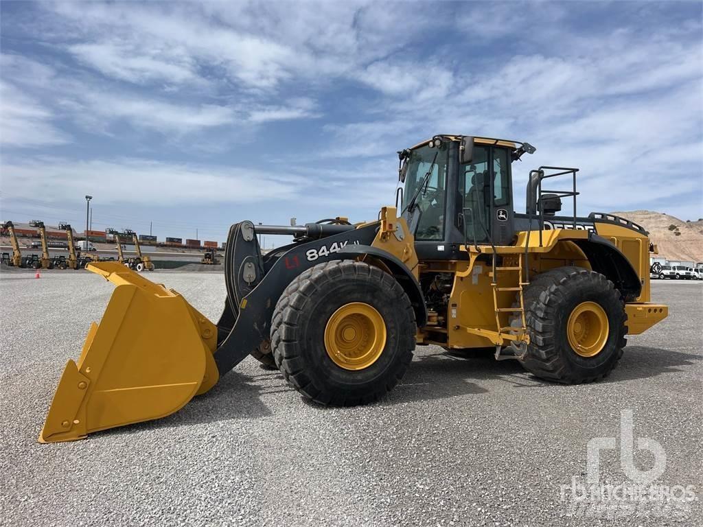 John Deere 844K Wielladers