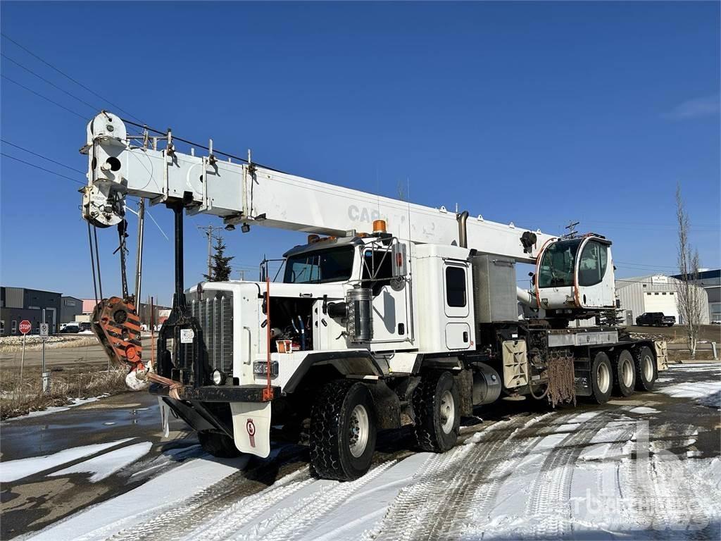 Kenworth C500 Vlakke laadvloer met kraan