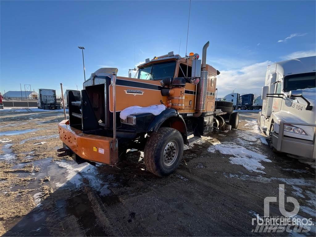 Kenworth C500 Vrachtwagen met vlakke laadvloer en lier