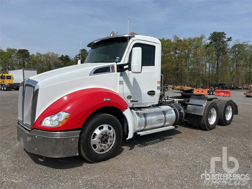 Kenworth T-680 Trekkers