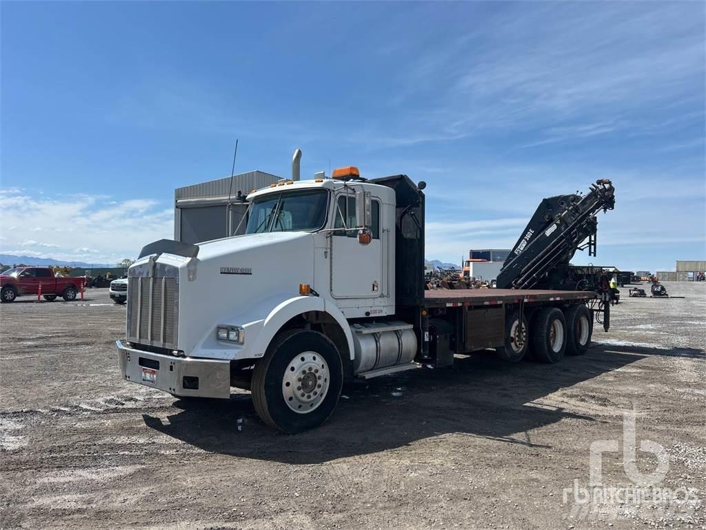 Kenworth T-800 Vlakke laadvloer met kraan