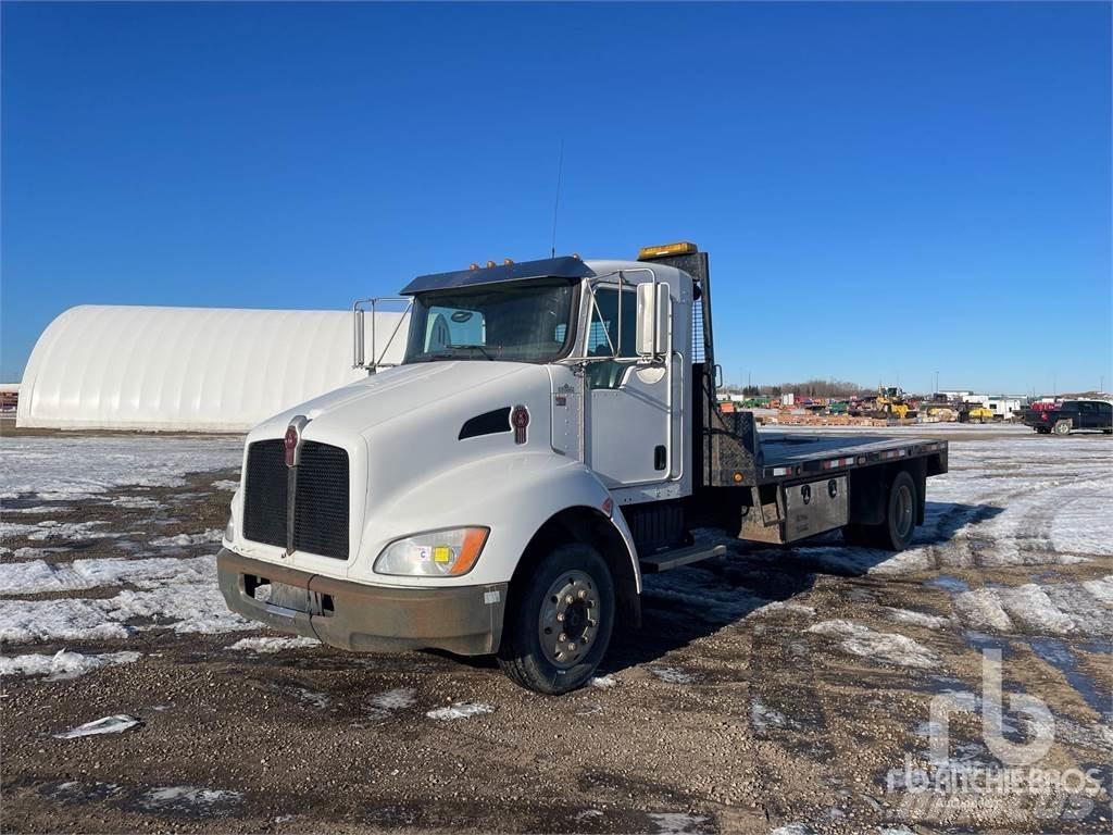 Kenworth T300 Platte bakwagens