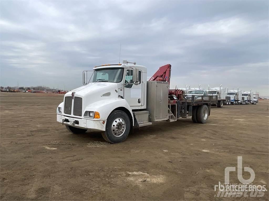 Kenworth T300 Vlakke laadvloer met kraan