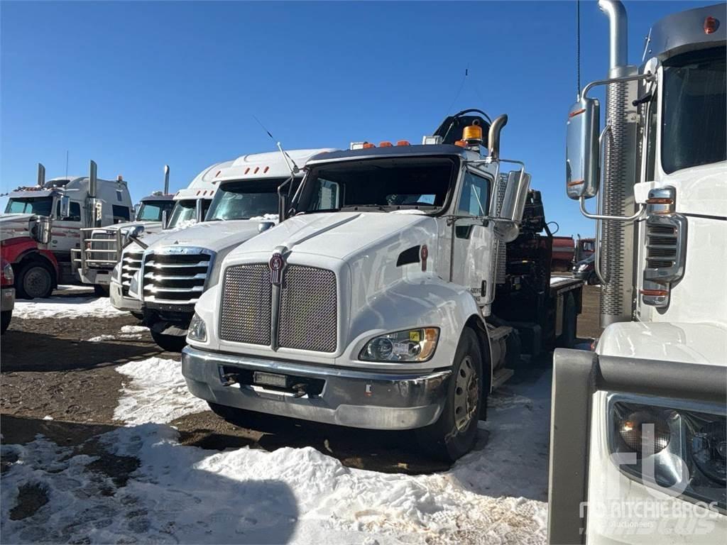 Kenworth T370 Vlakke laadvloer met kraan